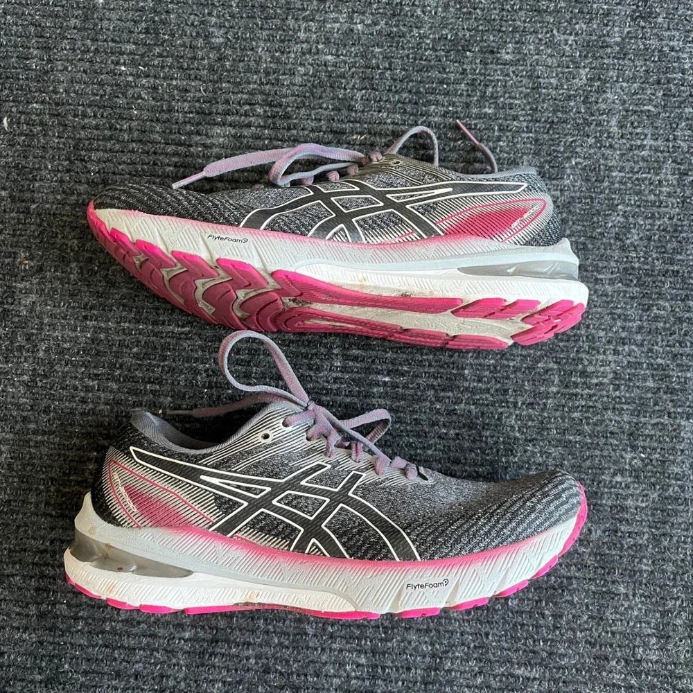 Asics gt 2000